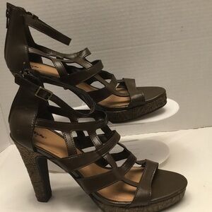 Brand New Mossimo heels women size 8.5
